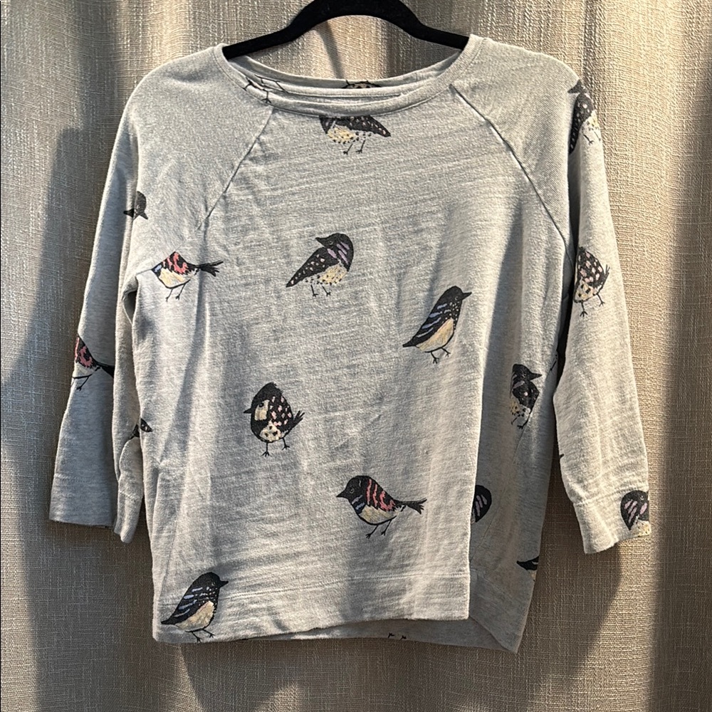 LOFT Gray Sweater with Colorful Bird Design 100% Cotton Size Small